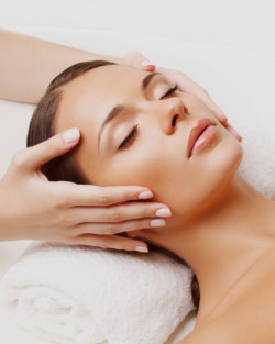 Skin Consultation by EoW Site